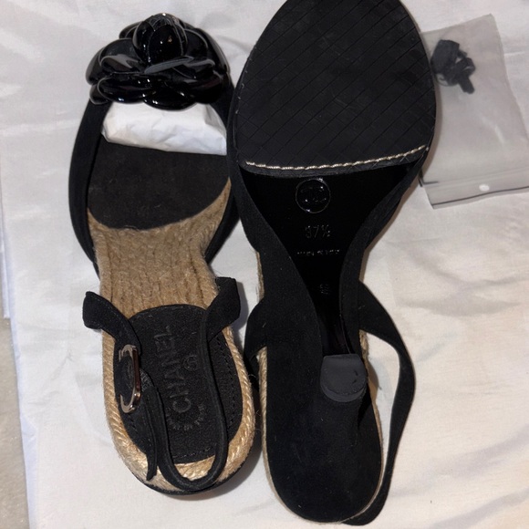 CHANEL Black Espadrille Sandals - Picture 4 of 9